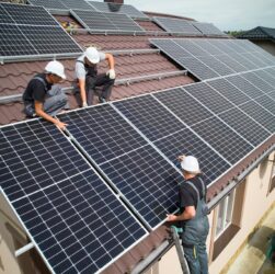 Jak pojistit dům s fotovoltaickými panely?
