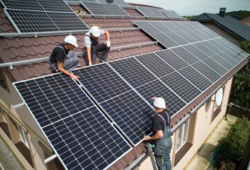Jak pojistit dům s fotovoltaickými panely?